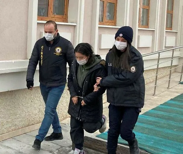 aksam-itekledigi-annesini-sabah-olu-buldu-basinda-kan-vardi-ve-1643554773006.jpeg Akşam iteklediği annesini sabah ölü buldu! "Başında kan vardı ve..."-2