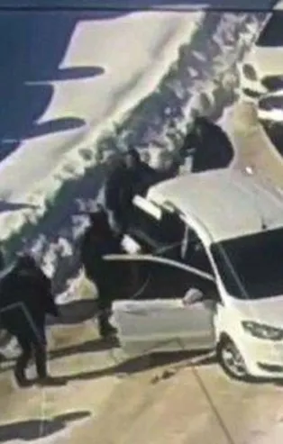 HDP'li vekilin VIP servis yaptığı PKK'lı terörist suç makinesi çıktı: Ödemezsen aracını yakarız