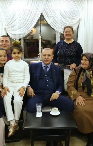 Başkan Erdoğan'dan Hatay'da ev ziyareti