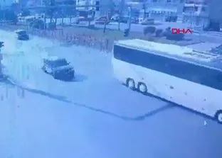 Bolu D-100 kara yolunda otobüse çarpan otomobildeki 2 kişinin öldüğü kazanın görüntüleri ortaya çıktı!