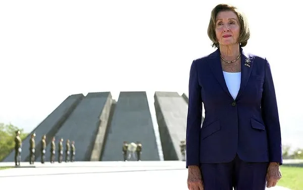 tayvani-karistiran-nancy-pelosi-simdi-ermenistanda-devrede-turkiye-ve-azerbaycan-icin-kustah-sozler-1663506921309.jpg
