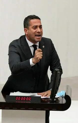 Küfür yalanına sarılan CHP’li Ali Mahir Başarır’ın sicili kabarık çıktı: Orduya hakaret ahlaksız kardeşe torpil!