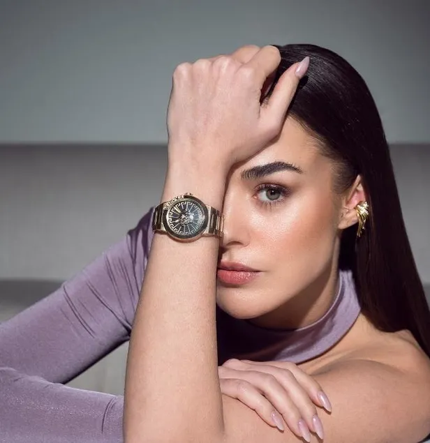 ece-sukan-ile-cagatay-ulusoy-askinda-soke-eden-olay-bensu-soral-ve-riza-kocaoglu-1682383597973.jpeg Ece Sükan ile Çağatay Ulusoy aşkında şoke eden olay! Bensu Soral ve Rıza Kocaoğlu...-8