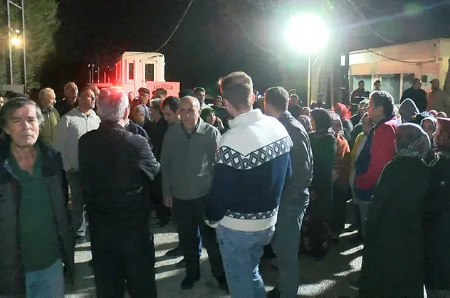 İstanbul Çekmeköy'de deprem gibi patlama! Mahalleli sokağa döküldü