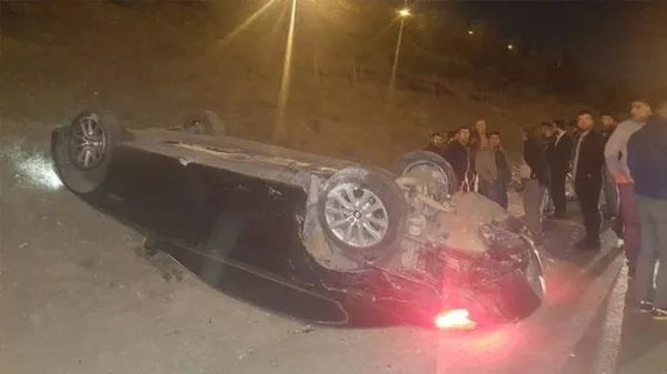 TEM'de feci kaza! Arkasındaki araç çarptı, otomobil takla attı-1