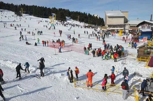 Bursa Uludağ'da binlerce kişi kuyruğa girdi-7