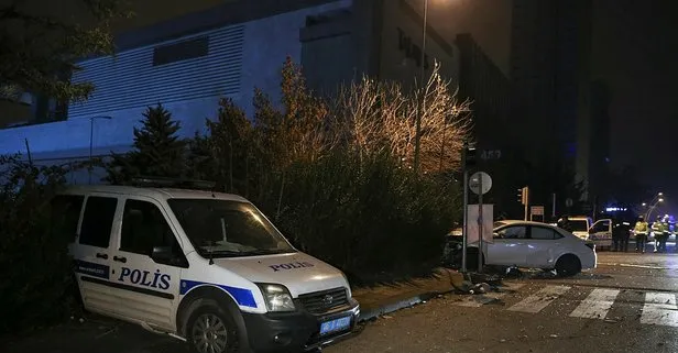 Ankara’da kontrolden çıkan otomobil polis aracına çarptı!