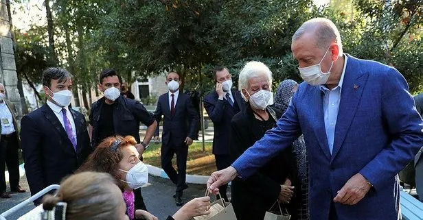 Başkan Erdoğan Darülaceze sakinlerine hediye