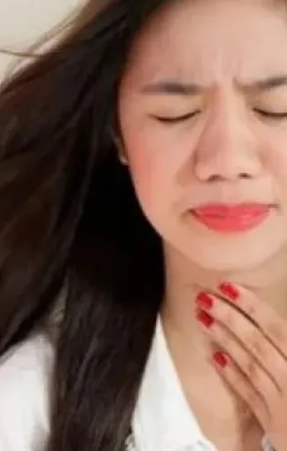 Tükürük yutmak orucu bozar mı? Balgam ve tükürük yutunca oruç bozulur mu ?