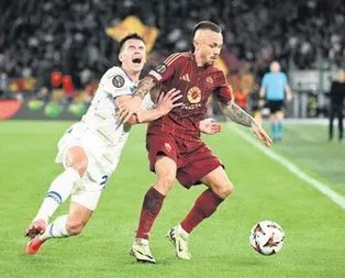 Roma Kiev’i sahasında yıktı