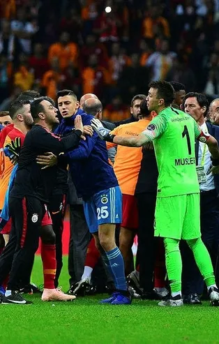 PFDK'dan Galatasaray ve Fenerbahçe'ye ibretlik cezalar