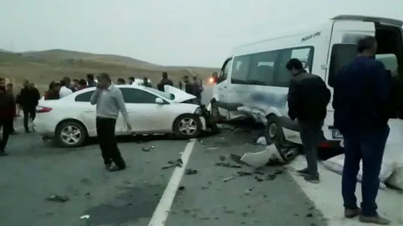 Van'da korkunç kaza: Çok sayıda yaralı var-2