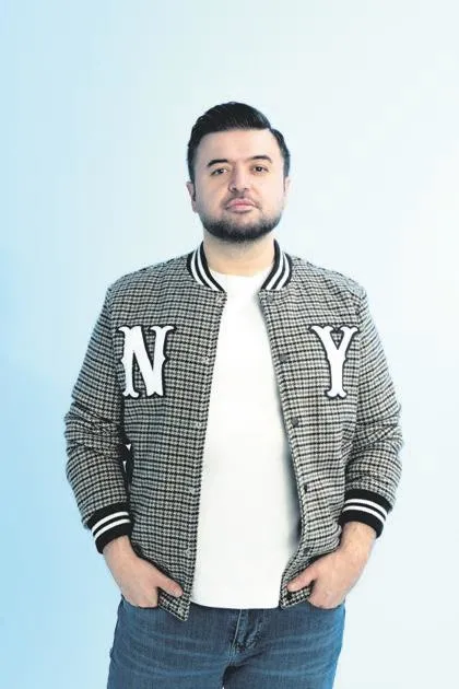 ilkay-gundoganin-hamile-esi-sara-gundogan-dolma-ve-kunefe-aserince-solugu-turk-restoraninda-aldi-saklambac-hab-1669935018798.jpeg İlkay Gündoğan’ın hamile eşi Sara Gündoğan, dolma ve künefe aşerince soluğu Türk restoranında aldı | Saklambaç haberleri-15