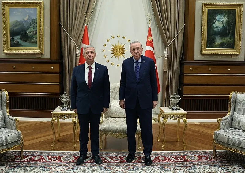 kriz-kopus-getirdi-mansur-yavas-chpden-istifa-etti-bagimsiz-devam-edecegim-1790161263450.jpeg Mansur Yavaş depremi! CHP'den istifa etti... Süreç buraya nasıl geldi? Kılıçdaroğlu'ndan ilk yorum!-5