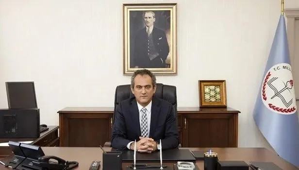 Son dakika: Yeni Milli Eğitim Bakanı Mahmut Özer'den yüz yüze eğitim açıklaması: Vakaların sıfırlanmasını bekleyemeyiz-2