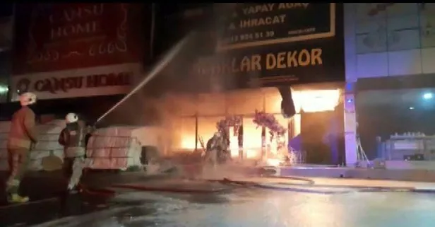 SON DAKİKA: İstoç Ticaret Merkezi’nde korkutan yangın