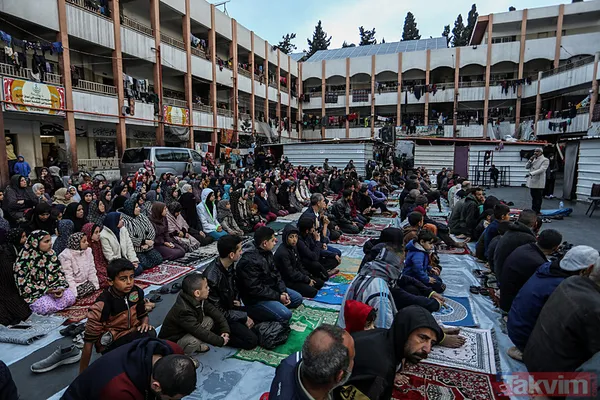 Gazze’de buruk bayram! Refah, Deyr El Balah, Cibaliye… Filistinliler bombardıman altında bayramı kutluyor - 10