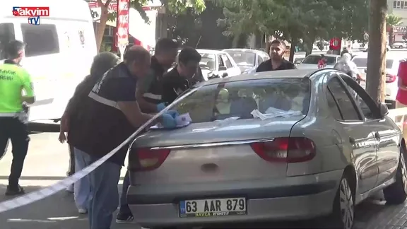 Şanlıurfa'da otomobil durağa daldı: 1 öğrenci öldü, 3 kişi yaralandı!
