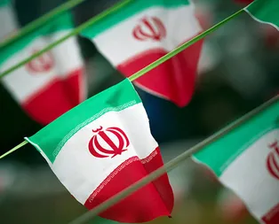 Son dakika... İran duyurdu: Hürmüz Boğazında İngiltereye ait petrol tankeri alıkonuldu