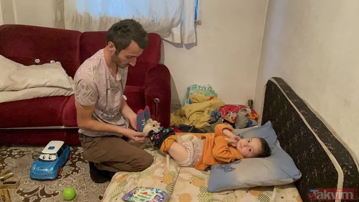 Baba çaresiz kaldı! 2 yaşındaki oğluyla yardıma muhtaç halde