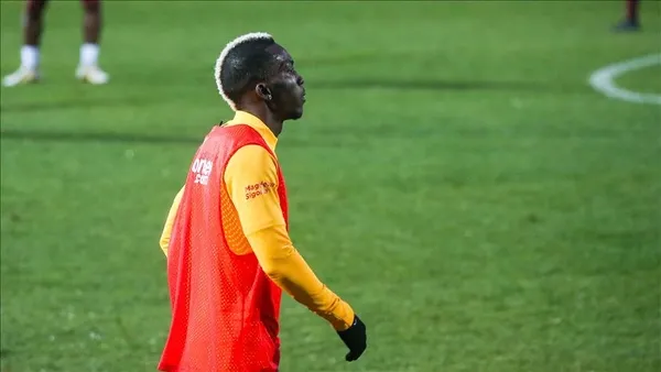 1607521133352.jpg Son dakika Galatasaray haberleri | Henry Onyekuru'dan mesaj var: Yeniden Galatasaray'da...-5