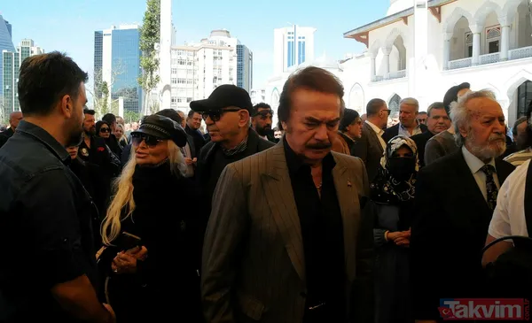 ‘Bay Sinema’ lakaplı Türker İnanoğlu son yolculuğuna uğurlandı! Cenazeye ünlü akını! Emel Sayın, Hülya Koçyiğit, Kerem Alışık - 20