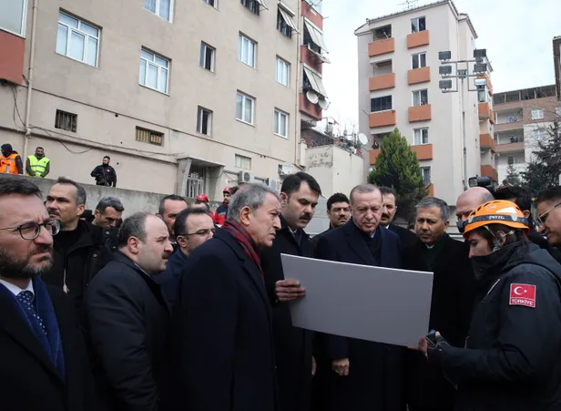 Başkan Erdoğan enkaz alanında konuştu: Alacağımız dersler var-14