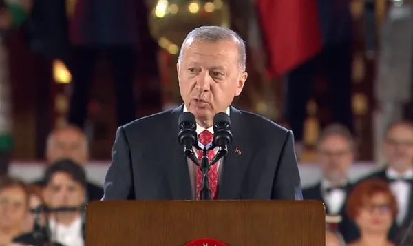 son-dakika-baskan-recep-tayyip-erdogandan-30-agustos-zafer-bayrami-konserinde-onemli-aciklamalar-1661880003640.jpg