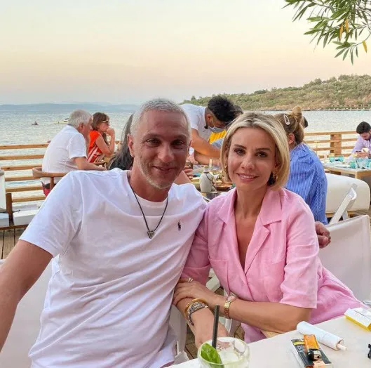 Esra Erol'un eşi Ali Özbir açtı ağzını yumdu gözünü 'O... çocukları'yla başladı gerisi geldi! Ali Özbir'i kimse zapt edemedi bile-8