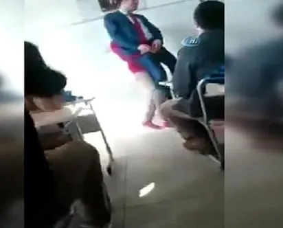 Sınıfta skandal görüntüler