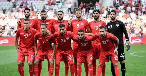 Tunuslu futbolculardan iftar taktiği! Maç esnasında oruçlarını bakın nasıl açmışlar