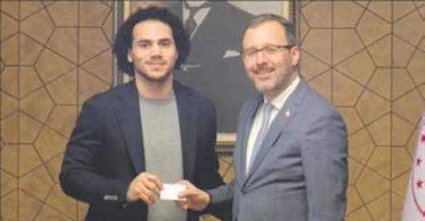 Hoş geldin vatandaş Larkin