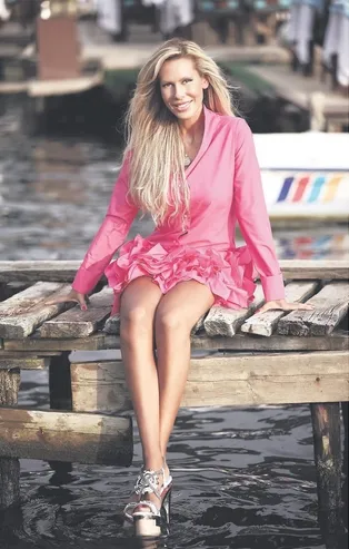 Hande Demir müsaade istedi!