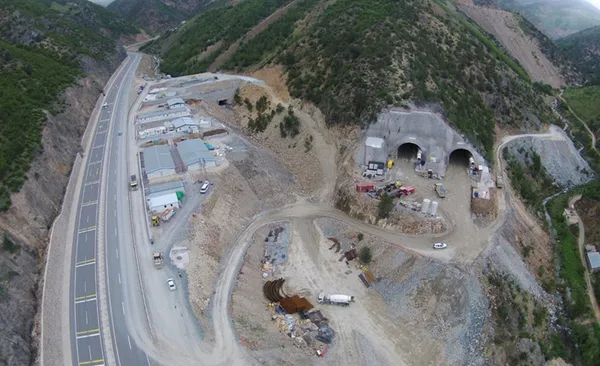 AK Parti'den 19. yıl mesajı: Erdoğan'ın dirayetli liderliği ile milletimize dönük her türlü vesayet tuzağı bertaraf edilmiştir-14