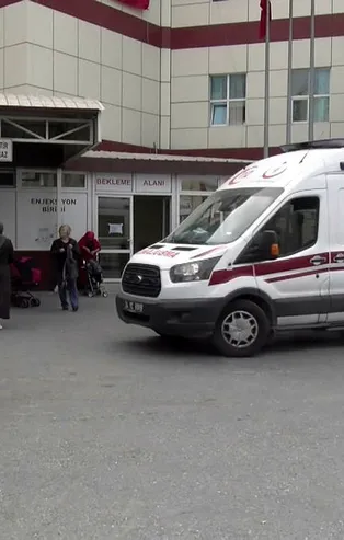 Onlarca fabrika işçisi yemekten zehirlendi