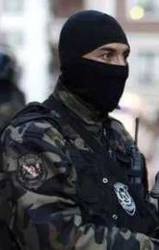 Erzurum'da terör operasyonu! 10 şüpheli gözaltına alındı