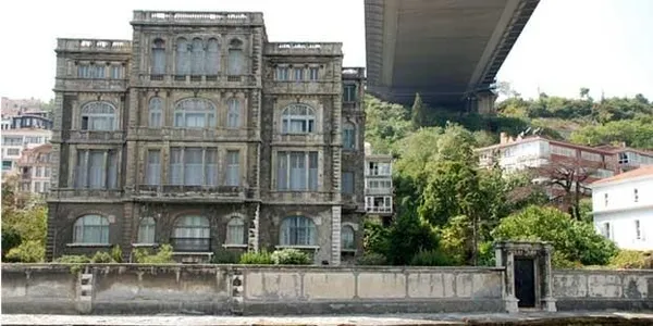 İngiltere Başbakanı Boris Johnson’ın dedesi de oradaydı: Dünyanın en pahalı ikinci evi!