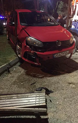 Alkollü sürücü dehşet saçtı! Aracı bırakıp kaçtı