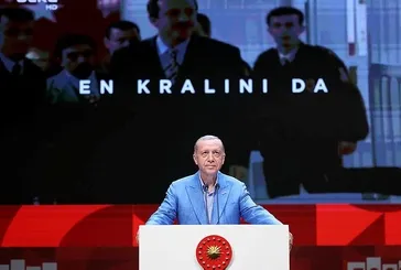 Başkan Erdoğan gençlerle bir araya geldi! 3. Türkiye Gençlik Zirvesi'nde samimi anlar