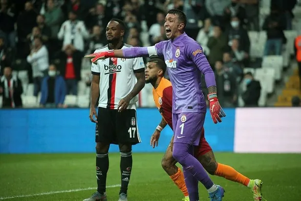 erman-toroglu-besiktasin-attigi-gol-oldugu-gibi-musleranin-hatasi-1635185800011.jpeg Erman Toroğlu: "Beşiktaş'ın attığı gol olduğu gibi Muslera'nın hatası"-4