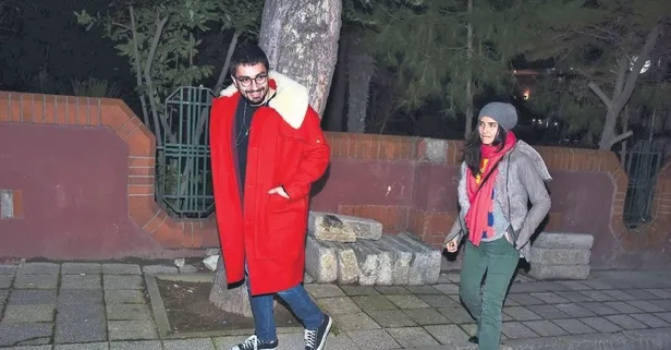 Utangaç aşıklar Tuba Büyüküstün ve Umut Evirgen baş başa yemek yedi
