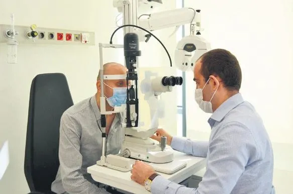 Sefa Küçüker, yıllardır karanlıktaydı: Başakşehir Çam ve Sakura Şehir Hastanesi'nde yeniden görmeye başladı-1