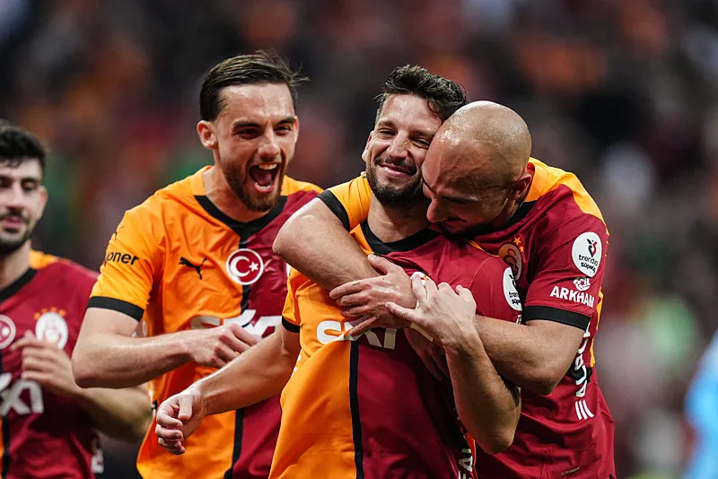 Jose Mourinho'nun gözdesi Galatasaray'a! Transferde ilk temas kuruldu - 15