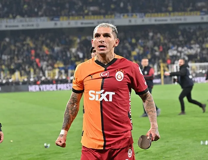 Torreira’ya özel tebrik