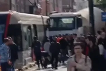 Beton mikseri tramvaya çarptı!