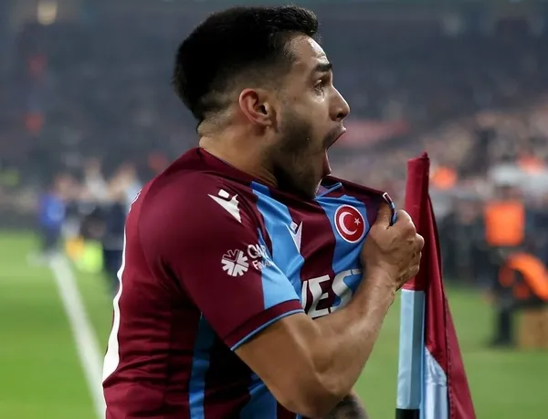 firtinanin-kanadi-kirik-trabzonspor-bu-sezon-sol-kanatta-istikrari-yakalayamadi-1698707852883.jpeg