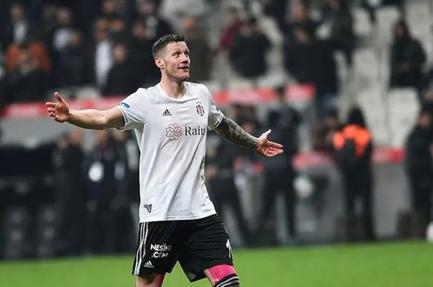 Beşiktaş'ın yıldızı Wout Weghorst'un Manchester United'a transferi hakkında olay sözler: Fiyasko