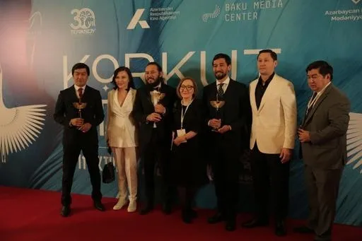 1697215375955.jpeg En İyi Film Ödülü Yıldız Tozu’nun! Herkes bu filmde çocukluğunu bulacak-4