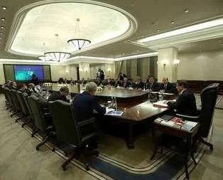 Kabinede iki kadın bakan sürprizi