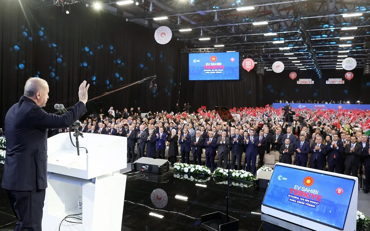 baskan-erdogan-acil-dedi-istanbul-icin-cozum-donusum-toki-istanbul-kura-cekim-toreni-1777129253137.jpeg Başkan Erdoğan "acil" dedi: İstanbul için çözüm dönüşüm | TOKİ İstanbul kura çekim töreni-4